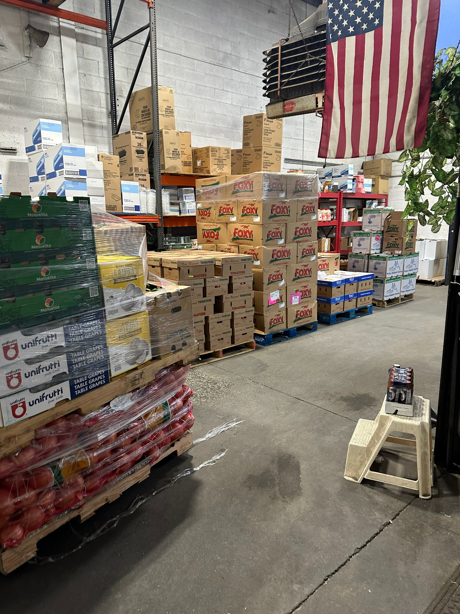 Produce at Elm Foods Warehouse in New Haven, CT